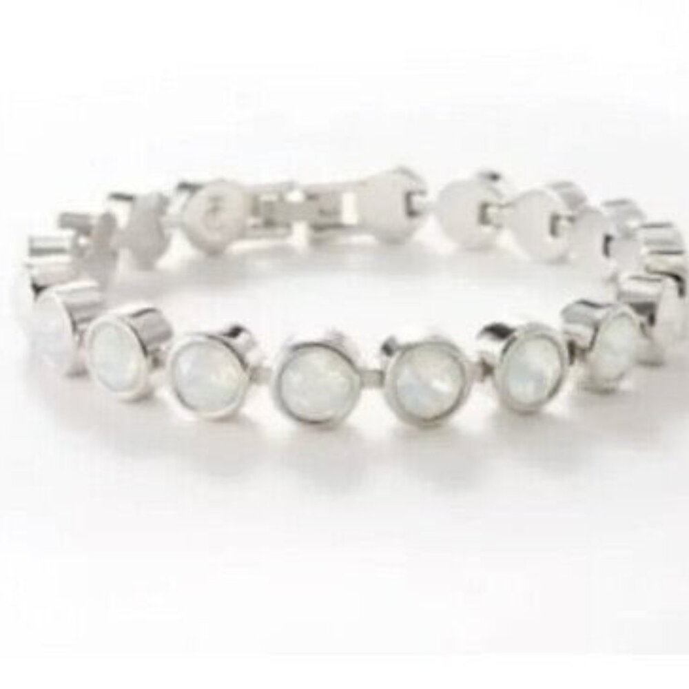 Touchstone Crystal Ice Bracelet in Glazed White